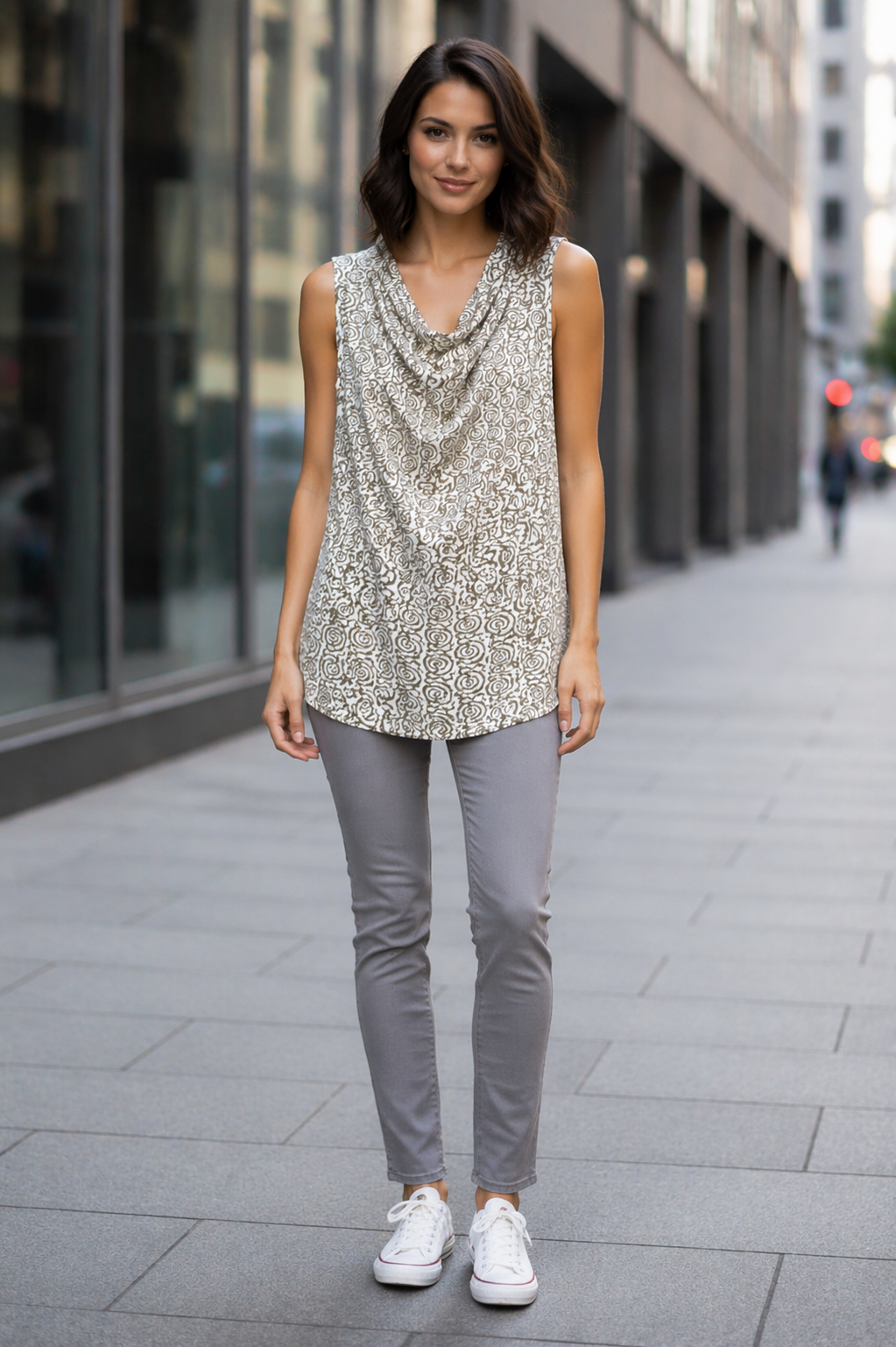 CL Essentials Fehér Spirálmintás Cowl Neck Top