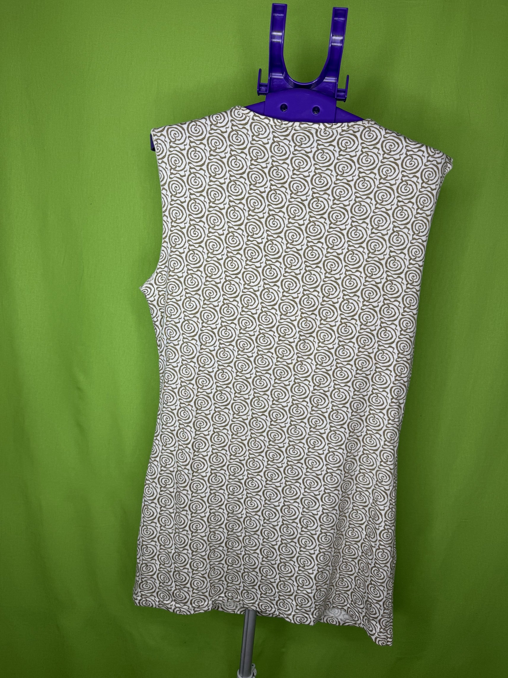 CL Essentials Fehér Spirálmintás Cowl Neck Top