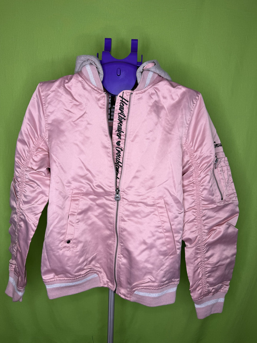 Famous Heartbreaker Troublemaker Bomber Dzseki – Rózsaszín | 170-176
