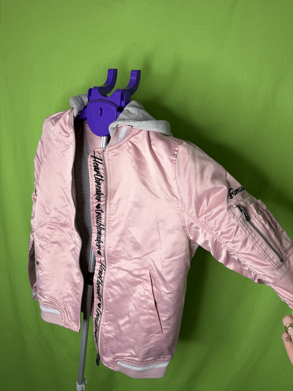 Famous Heartbreaker Troublemaker Bomber Dzseki – Rózsaszín | 170-176