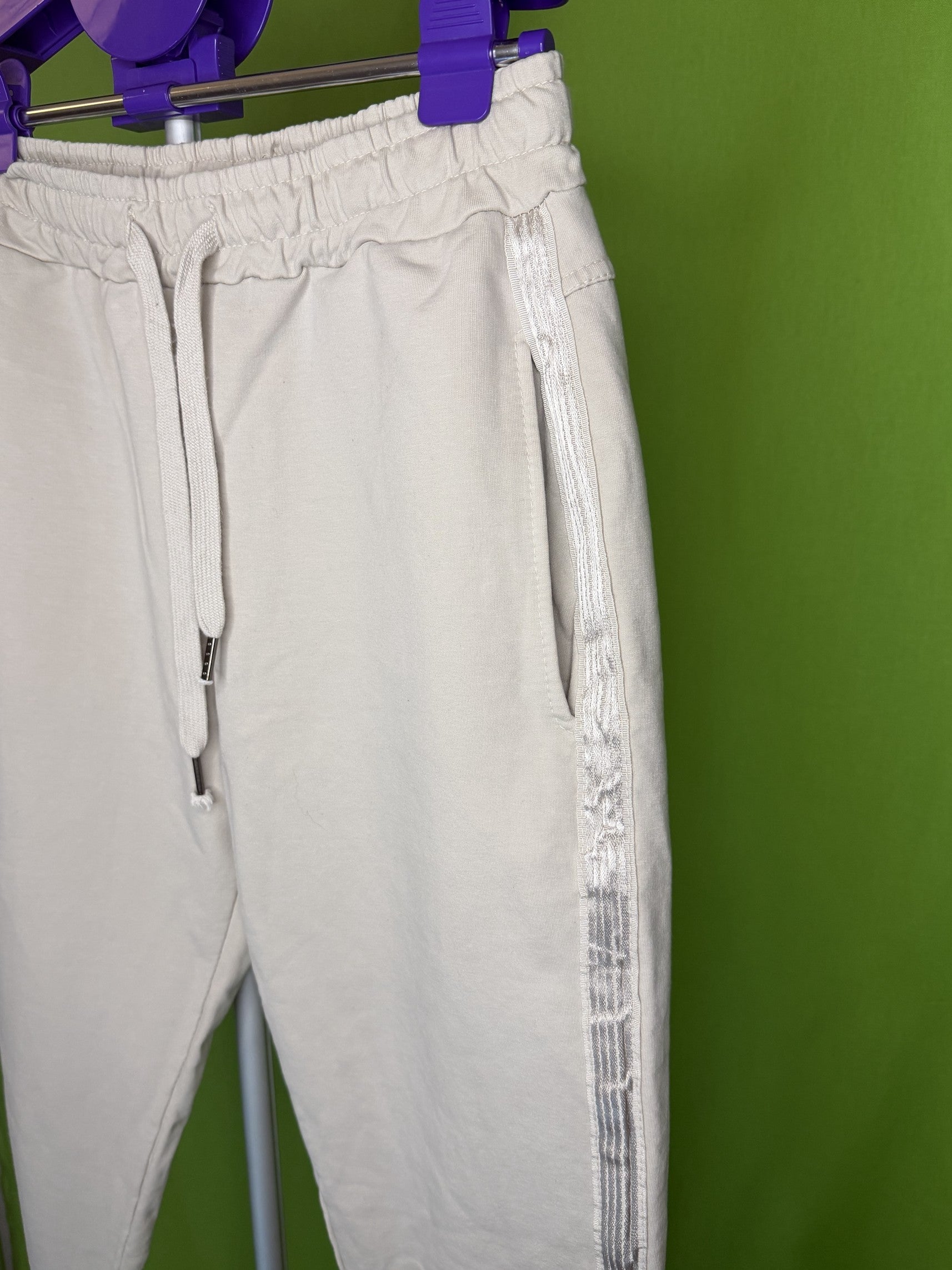 Krém Tónusos Oldalsávos Jogger