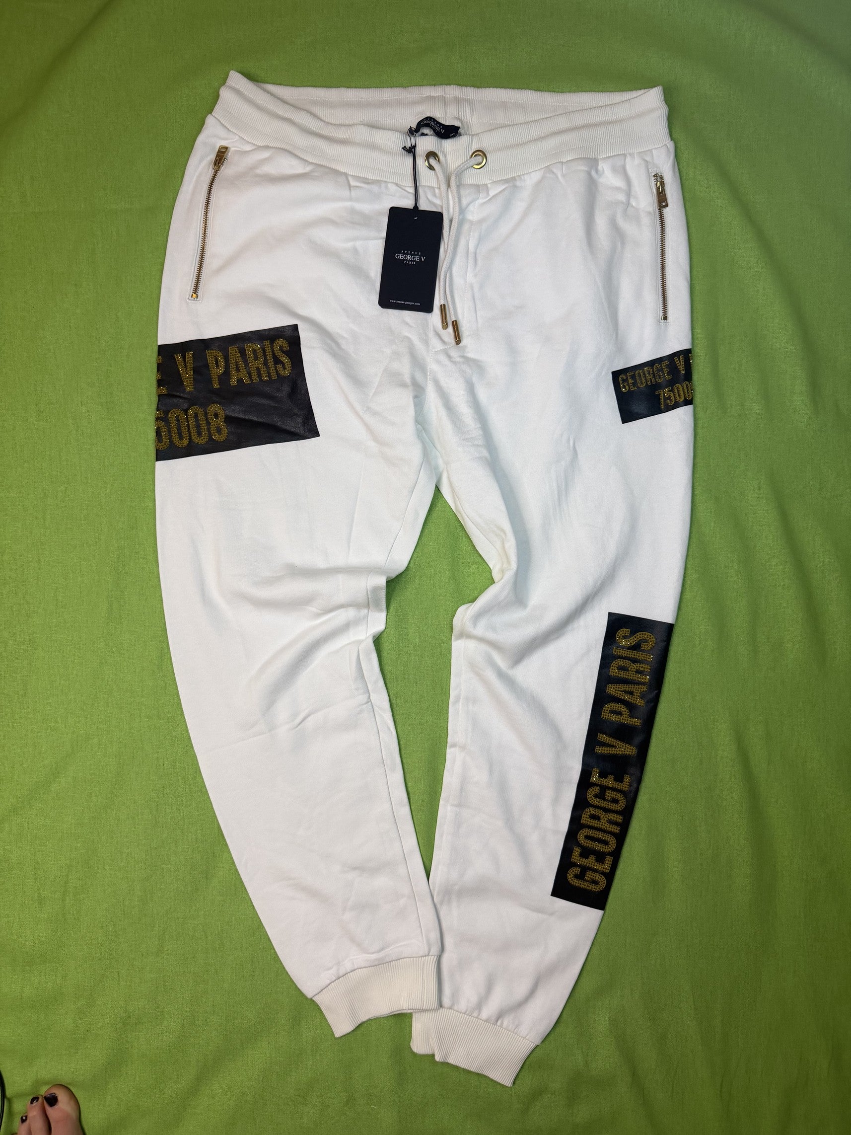 Avenue George V Paris Fehér-Arany Melegítő Szett – 3XL