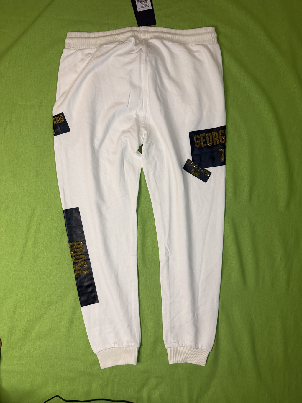 Avenue George V Paris Fehér-Arany Melegítő Szett – 3XL