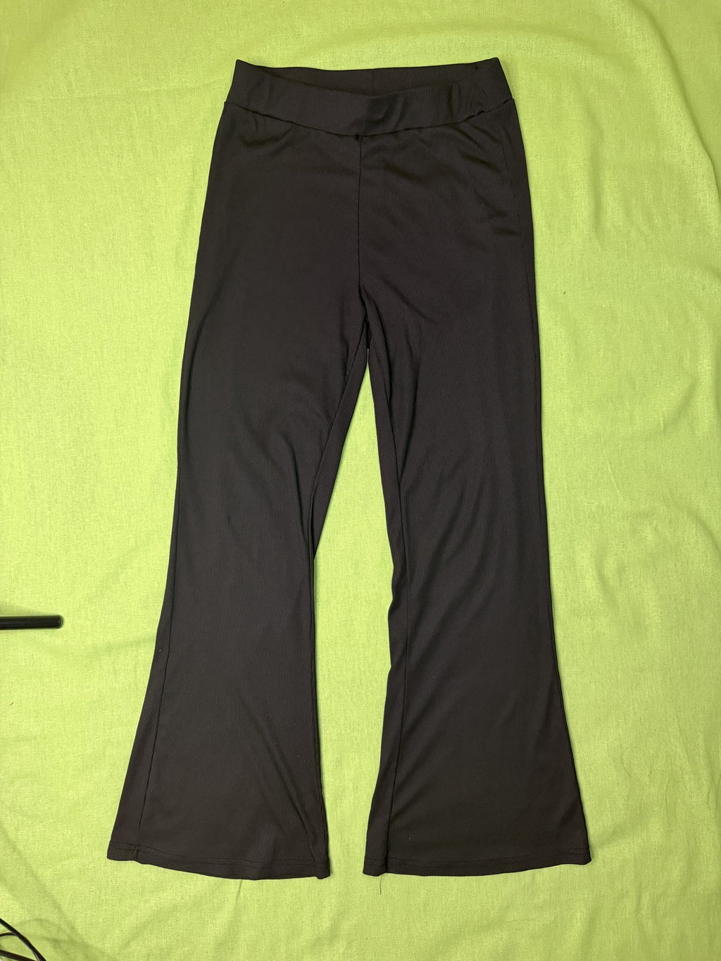 Fekete High Waist Flare Nadrág – L