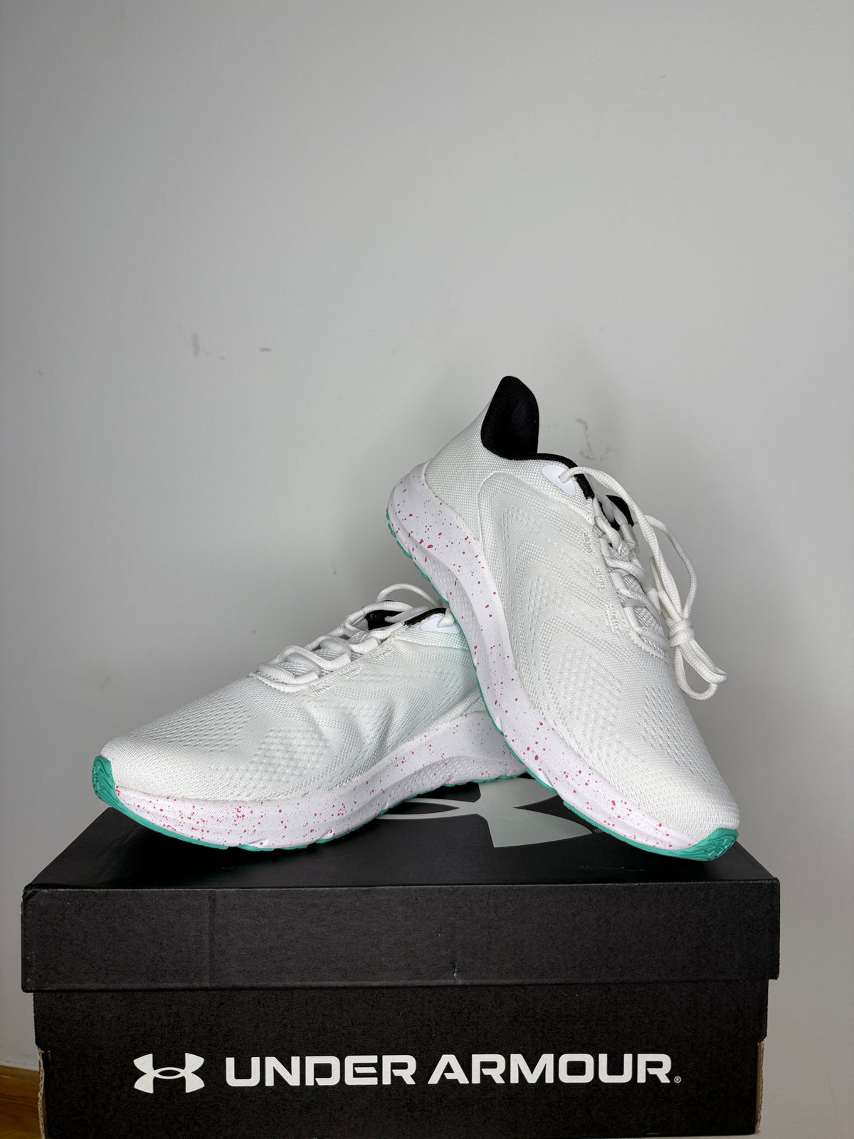Under Armour UA Charged Pursuit 4 BL férfi futócipő