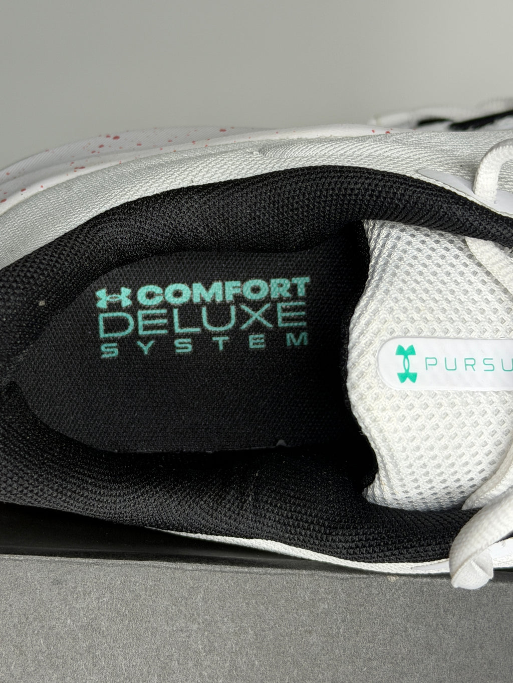 Under Armour UA Charged Pursuit 4 BL férfi futócipő