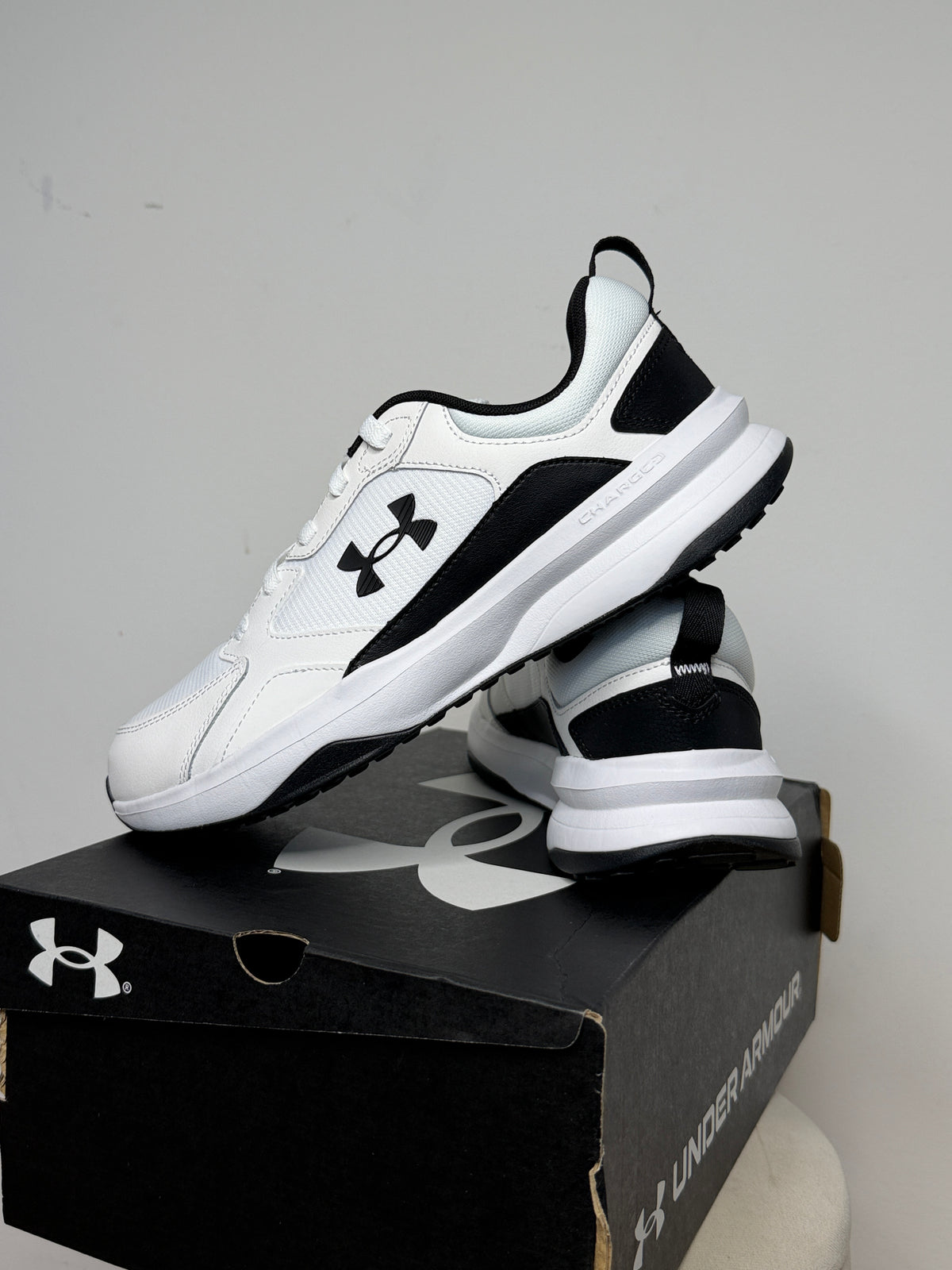 Under Armour Charged Edge férfi sportcipő