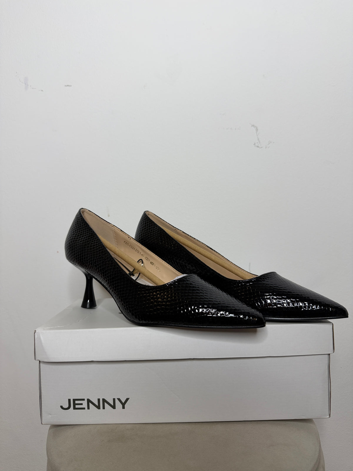 Jenny Fairy Black Arnica fekete női alkalmi cipő, EU 40 – új, dobozos