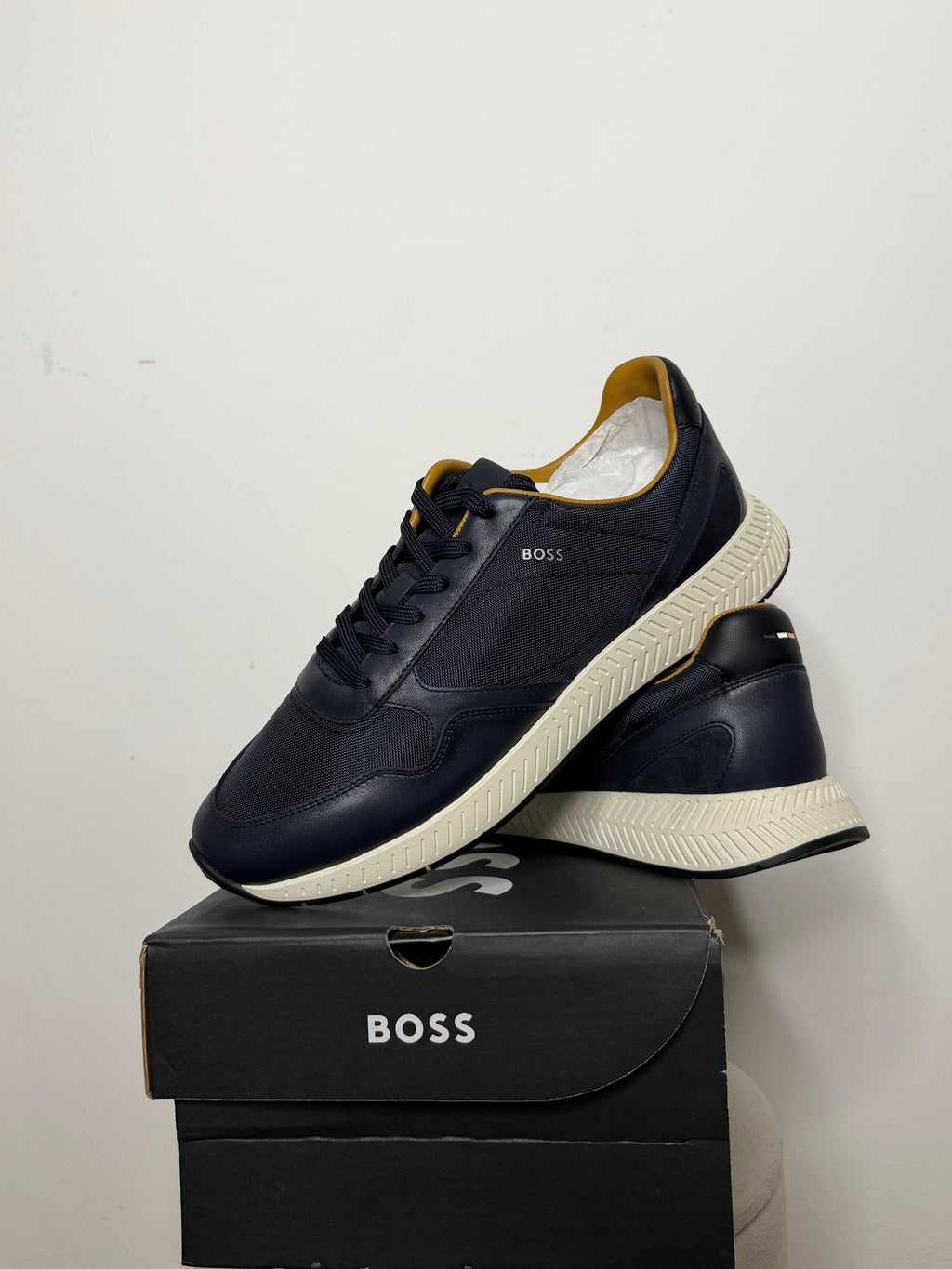 HUGO BOSS sötétkék férfi bőr-textil sportcipő – új, címkés