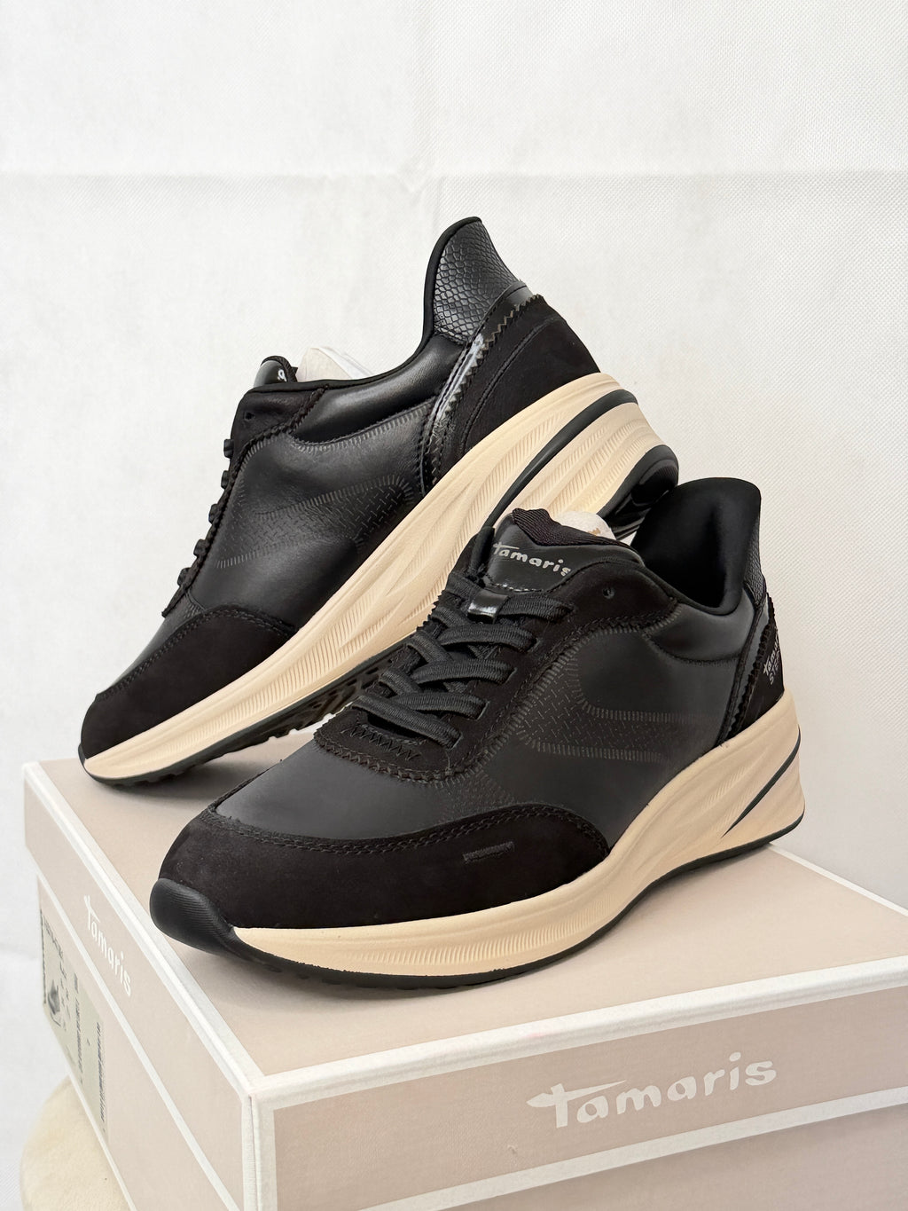 Tamaris Step-In fekete női sportcipő – 38