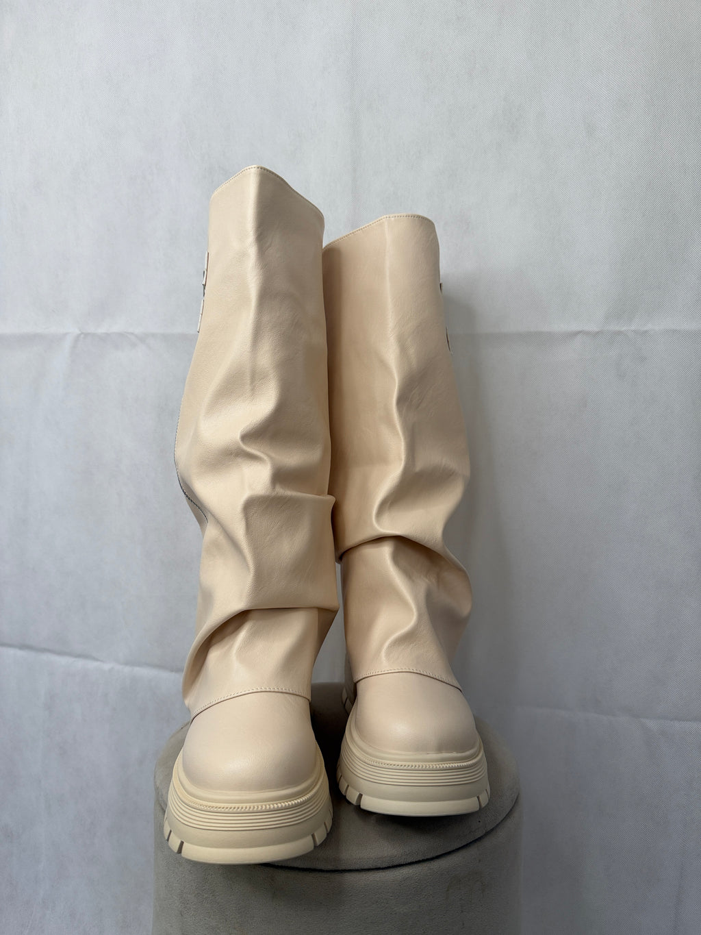 SHEIN bézs, csatos női csizma – 38