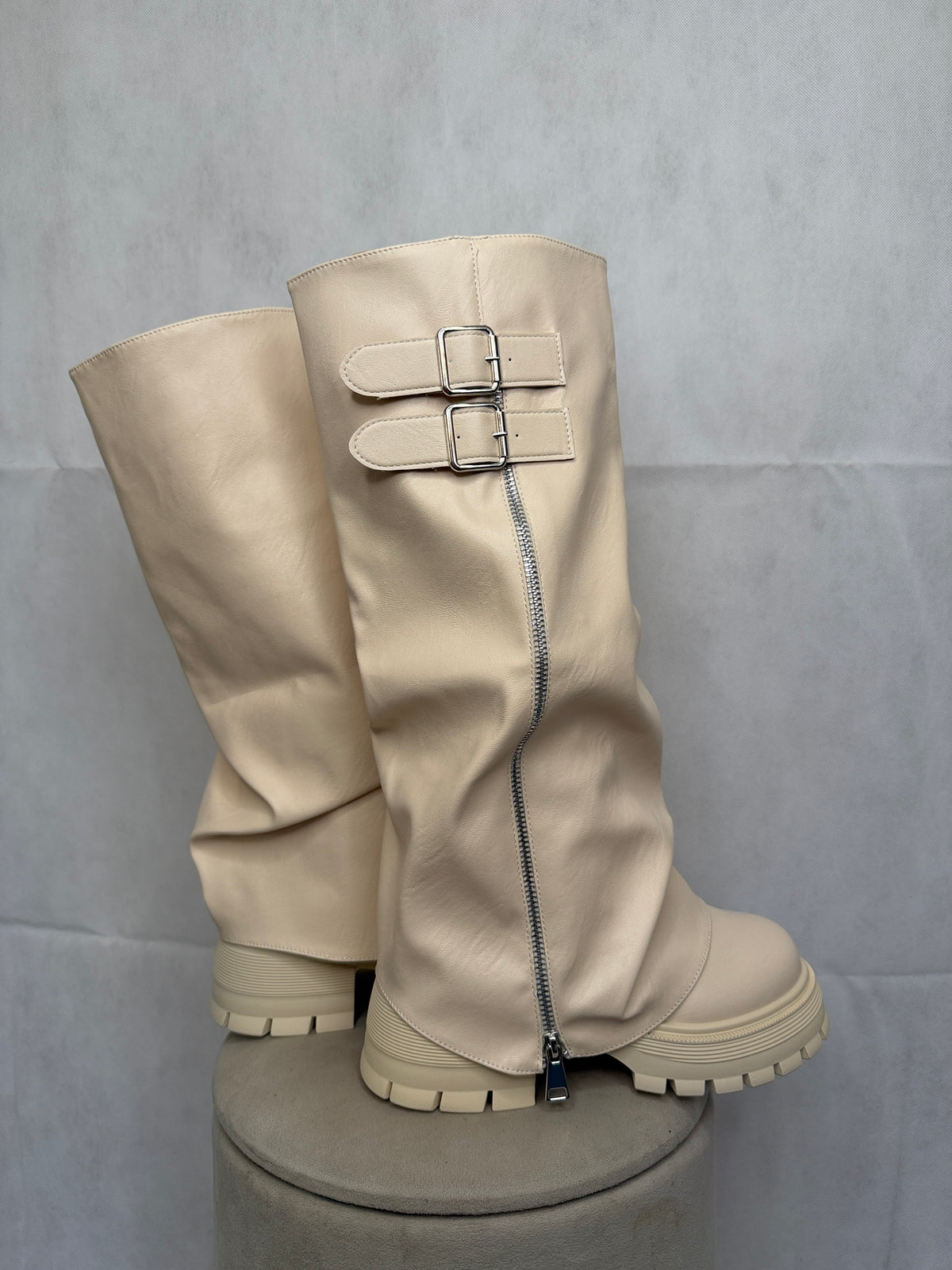 SHEIN bézs, csatos női csizma – 38