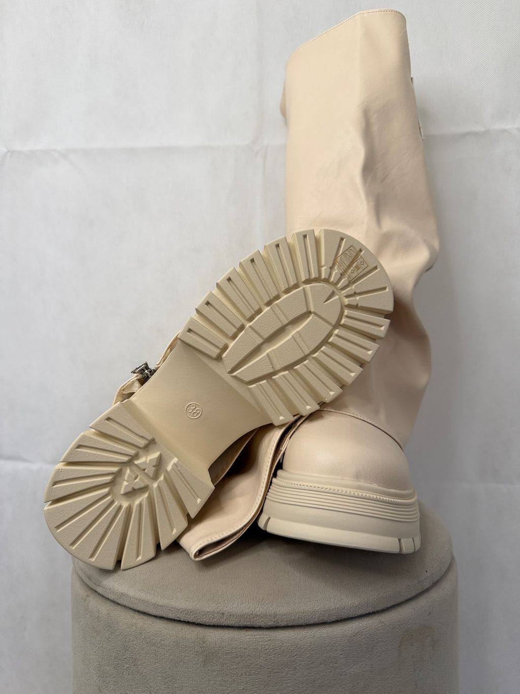 SHEIN bézs, csatos női csizma – 38
